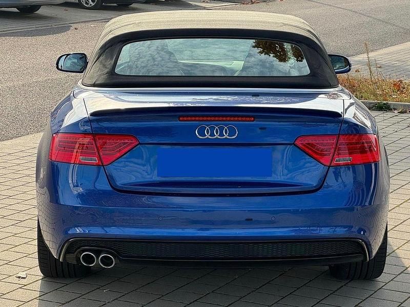 Używany Audi A5 Cabriolet Performance 190 KM (139 kW) 2016 Niebieski Kabriolet