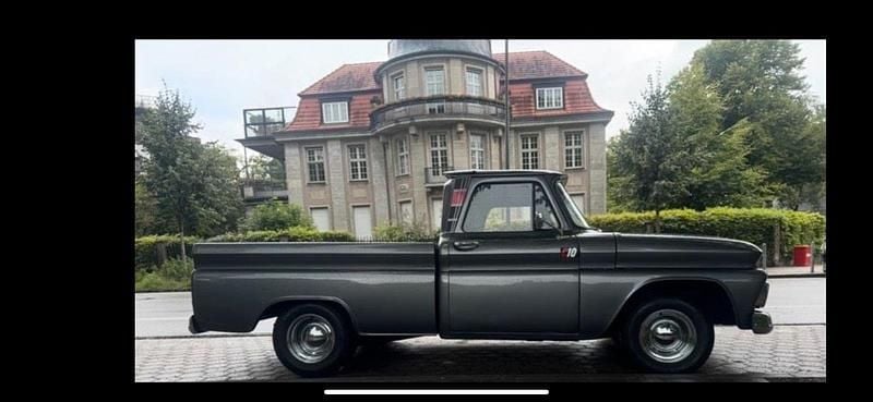 Silber Gebraucht 1966 Chevrolet C10 SUV | 34.900 € - Bild 1/4