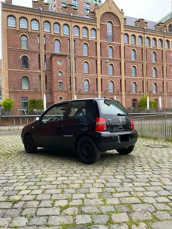 Gebraucht VW Lupo 60 PS (44 kW) 2002 Schwarz Kleinwagen