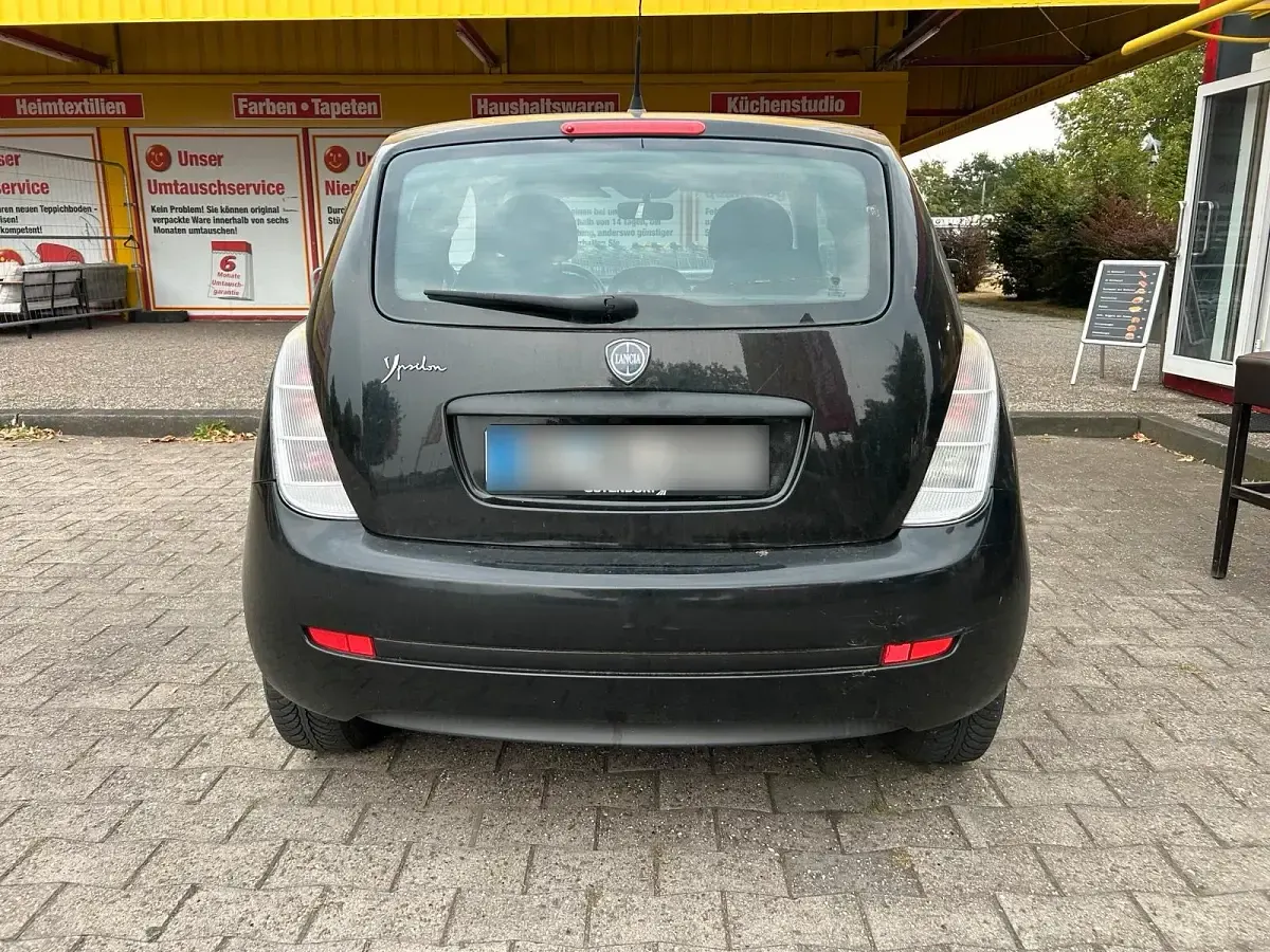 Gebraucht Lancia Ypsilon 60 PS (44 kW) 2009 Schwarz Kleinwagen