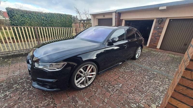 Gebraucht Audi A6 Ambiente 326 PS (239 kW) 2016 Schwarz Kombi