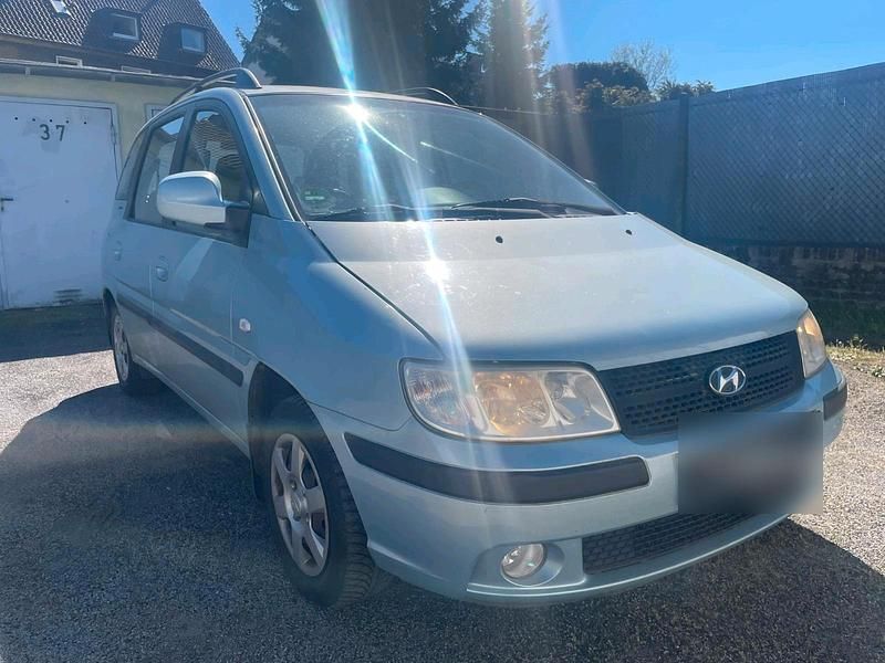 Second-hand Hyundai Matrix 103 CP (75 kW) 2007 Albastru Monovolum