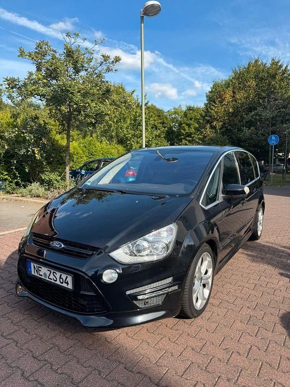 Schwarz Gebraucht 2014 Ford S-MAX Titanium S Van / Kleinbus | 9.000 € (Fairer Preis) - Bild 1/4