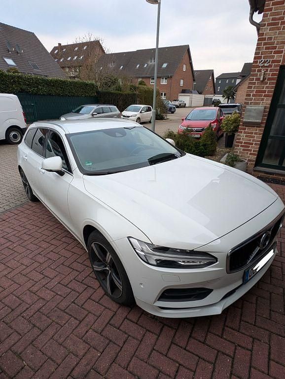 Gebraucht Volvo V90 190 PS (139 kW) 2016 Weiß Kombi
