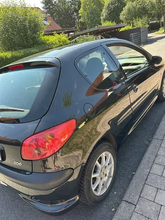 Gebraucht Peugeot 206 Filou 75 PS (55 kW) 2003 Schwarz Limousine