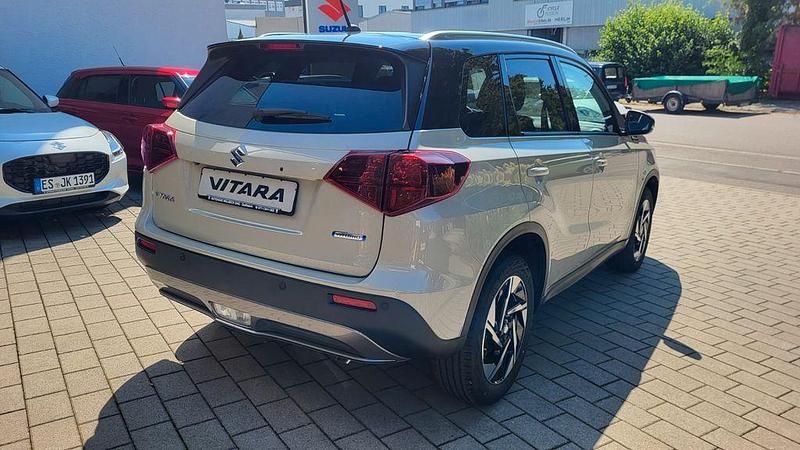 Gebraucht Suzuki Vitara Comfort+ 110 PS (80 kW) 2025 Beige SUV