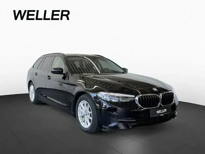 Gebraucht BMW 530 Shadowline 286 PS (210 kW) 2023 Schwarz (schwarz) Kombi