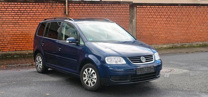 Blau Gebraucht 2005 VW Touran Van / Kleinbus | 850 € (Superpreis) - Bild 1/4