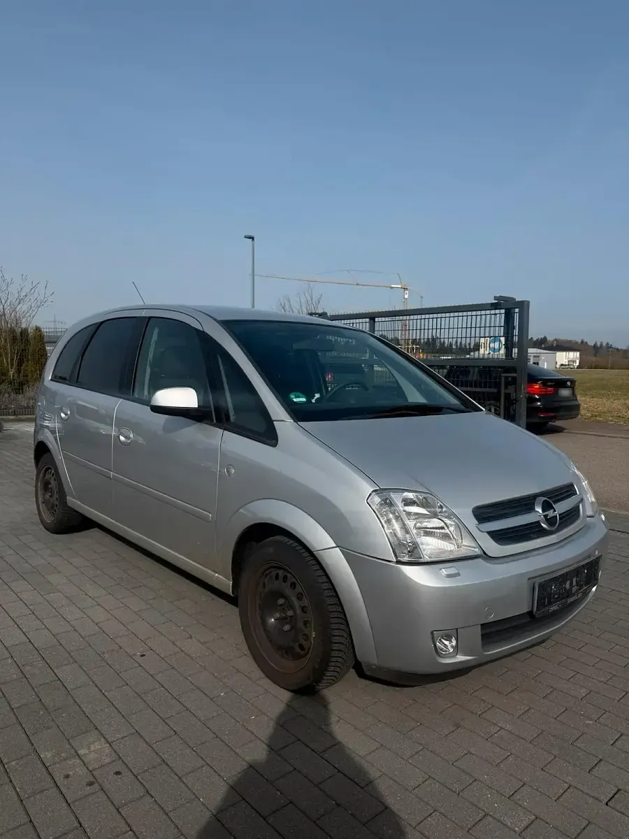 Używany Opel Meriva 100 KM (73 kW) 2005 Srebrny Minivan