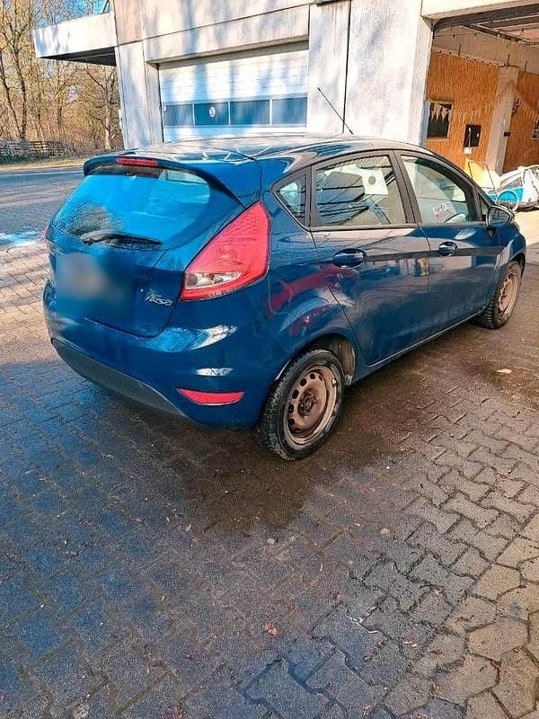 Gebraucht Ford Fiesta 81 PS (59 kW) 2009 Blau Kleinwagen