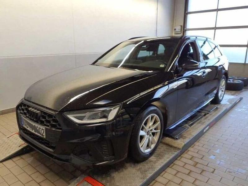 Gebraucht Audi A4 Ambiente 190 PS (139 kW) 2022 Mythosschwarz metallic Kombi