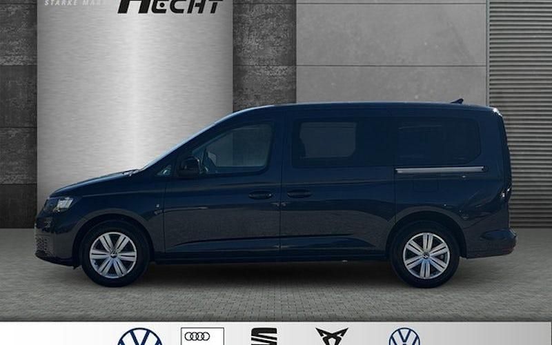 Gebraucht VW Caddy Maxi Basis 114 PS (83 kW) 2022 Blau Van / Kleinbus