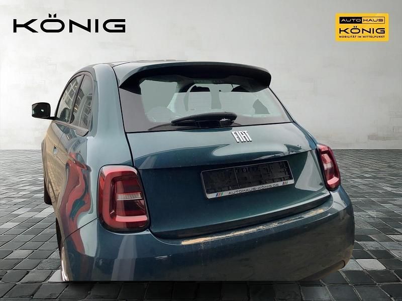 Gebraucht Fiat 500e 86 kW (118 PS) 2023 Grün Kleinwagen