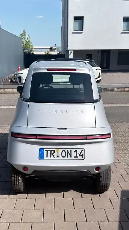 Gebraucht Micro Microlino 19 kW (26 PS) 2024 Silber Kleinwagen