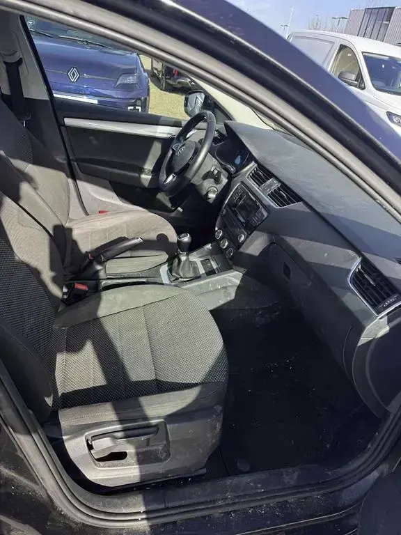Gebraucht Skoda Octavia Ambition 116 PS (85 kW) 2016 Schwarz Kombi