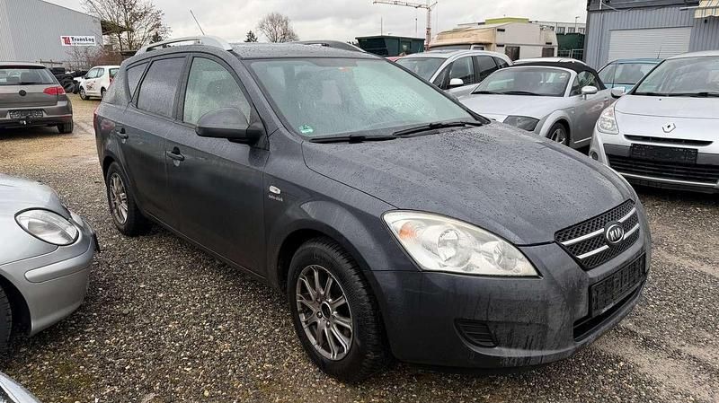 Gebraucht Kia Ceed Basis 109 PS (80 kW) 2008 Grau Kleinwagen