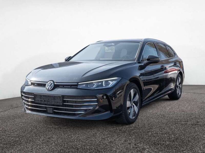 Gebraucht VW Passat Elegance 150 PS (110 kW) 2024 Grenadillschwarz metallic Kombi