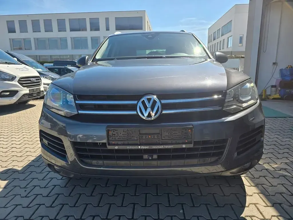 Gebraucht VW Touareg 245 PS (180 kW) 2011 Grau SUV