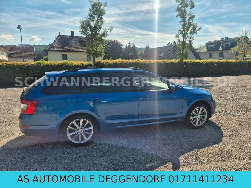 Gebraucht Skoda Octavia Style 179 PS (131 kW) 2016 Blau Kombi