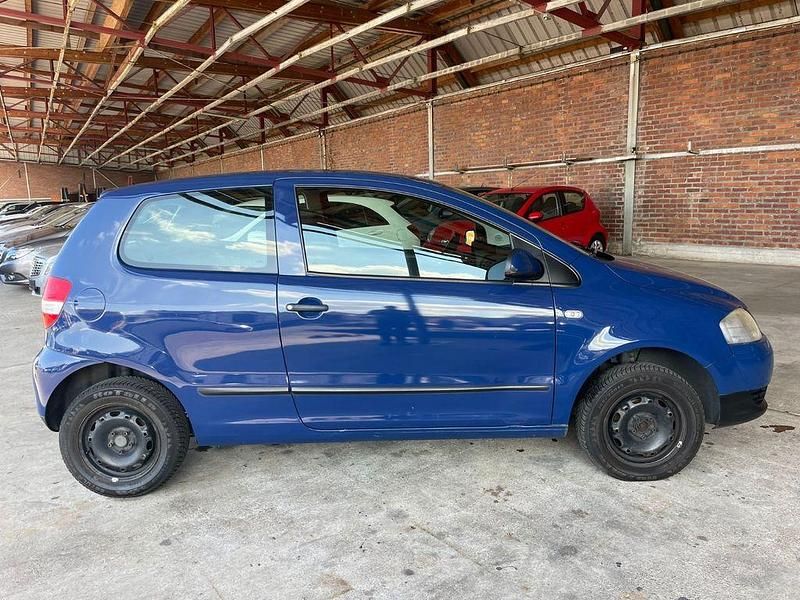 Gebraucht VW Fox Basis 54 PS (39 kW) 2005 Blau Kleinwagen