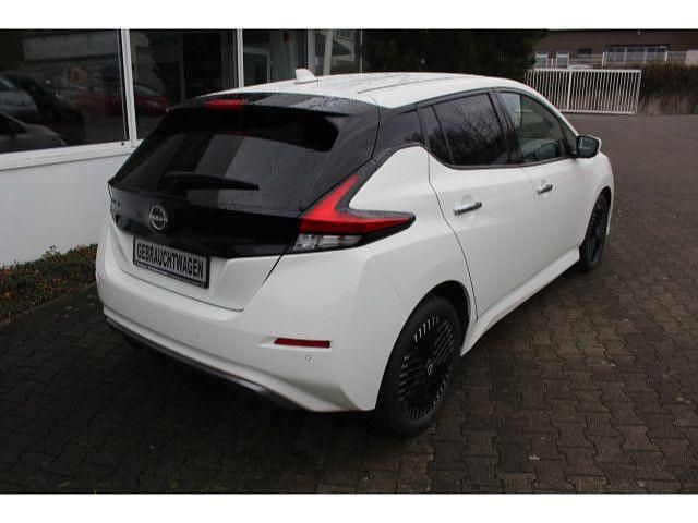 Gebraucht Nissan Leaf 360º 110 kW (150 PS) 2022 Weiß Kleinwagen
