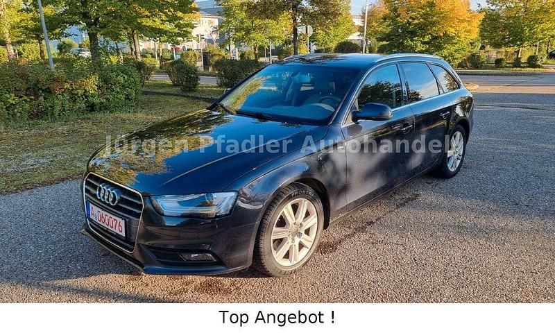 Blau Gebraucht 2012 Audi A4 Ambiente Kombi | 7.980 € (Superpreis) - Bild 1/4
