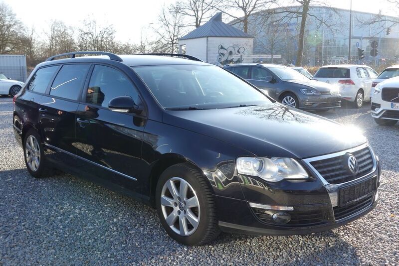 Deep black perleffekt Gebraucht 2010 VW Passat Sportline Kombi | 3.450 € (Superpreis) - Bild 1/4