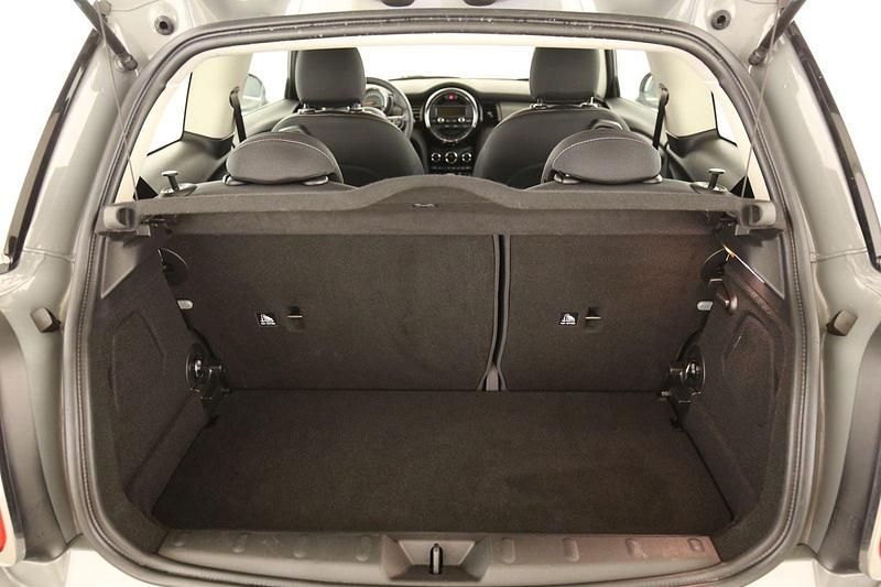 Gebraucht Mini ONE 75 PS (55 kW) 2017 Grau Kleinwagen