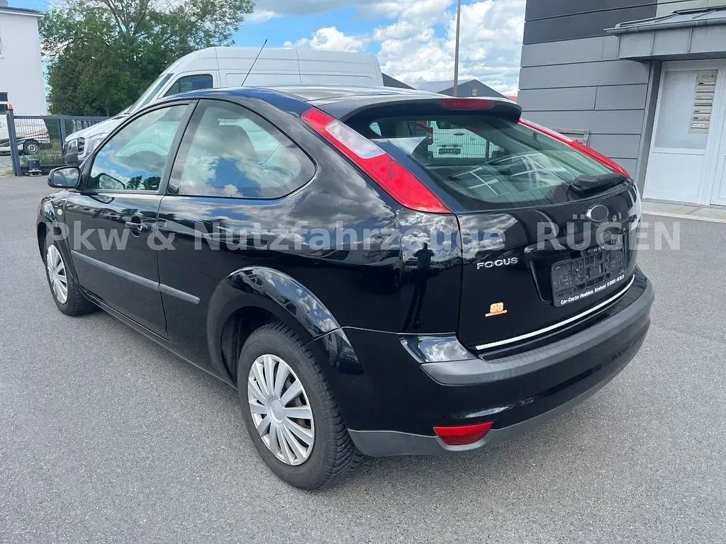 Gebraucht Ford Focus 116 PS (85 kW) 2006 Schwarz Limousine