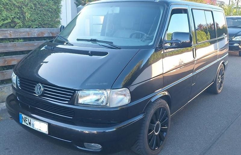 Schwarz Gebraucht 2002 VW T4 Highline Van | 12.500 € - Bild 1/4