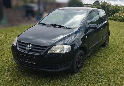 Gebraucht VW Fox 54 PS (39 kW) 2006 Schwarz Kleinwagen