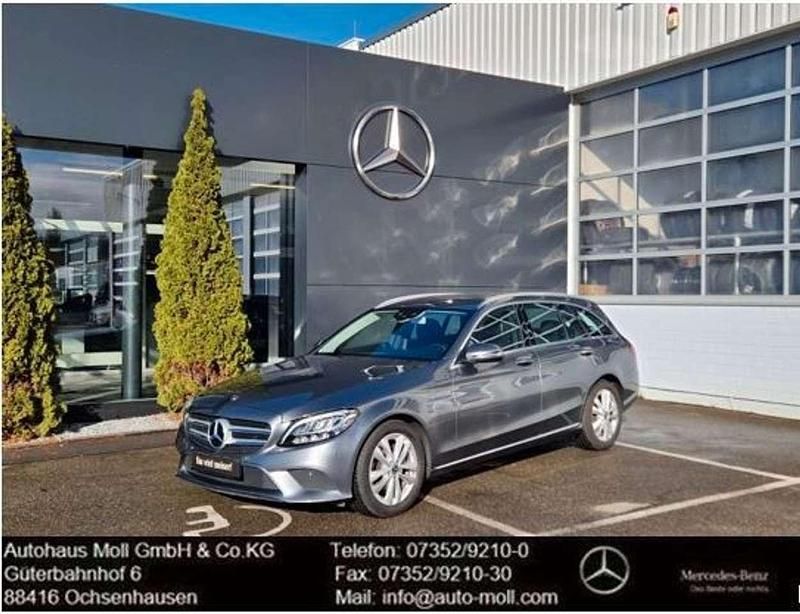 Gebraucht Mercedes C220 194 PS (142 kW) 2019 Selenitgrau Kombi
