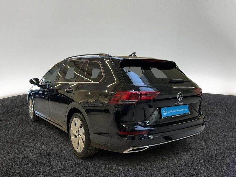 Gebraucht VW Golf VIII Style 190 PS (139 kW) 2022 2t deep black perleffekt Kombi