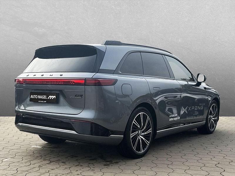 Gebraucht XPENG G9 AWD Performance 405 kW (551 PS) 2025 Grau SUV