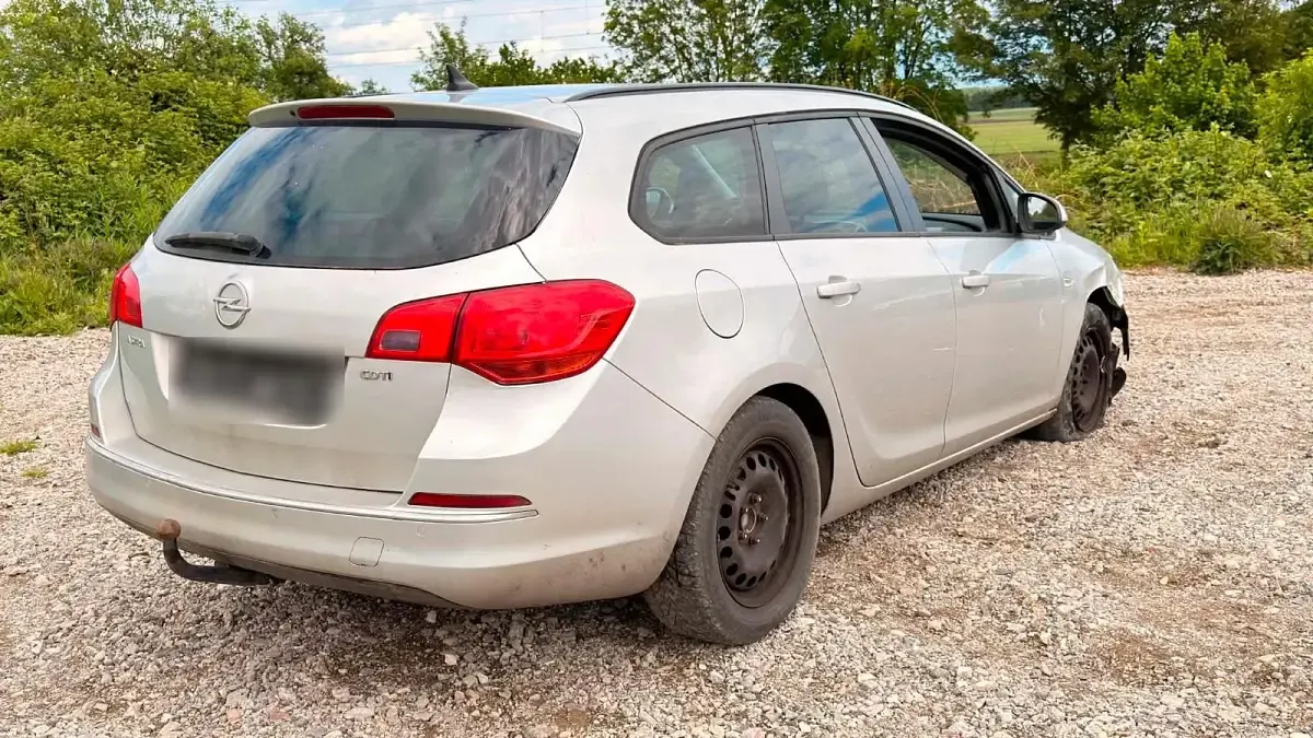 Gebraucht Opel Astra 110 PS (80 kW) 2011 Silber Kombi
