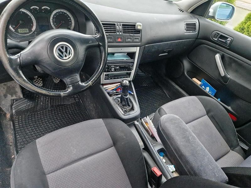 Gebraucht VW Bora 101 PS (74 kW) 2002 Silber Kombi