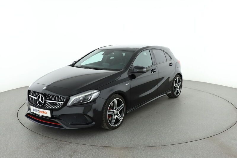 Schwarz Gebraucht 2016 Mercedes A250 AMG Limousine | 22.190 € (Fairer Preis) - Bild 1/4