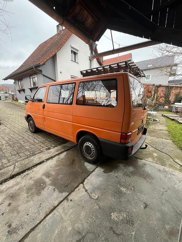 Gebraucht VW T4 83 PS (61 kW) 1999 Orange Van