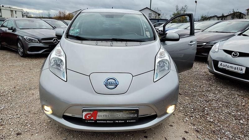 Gebraucht Nissan Leaf Acenta 80 kW (109 PS) 2015 Silber Kleinwagen