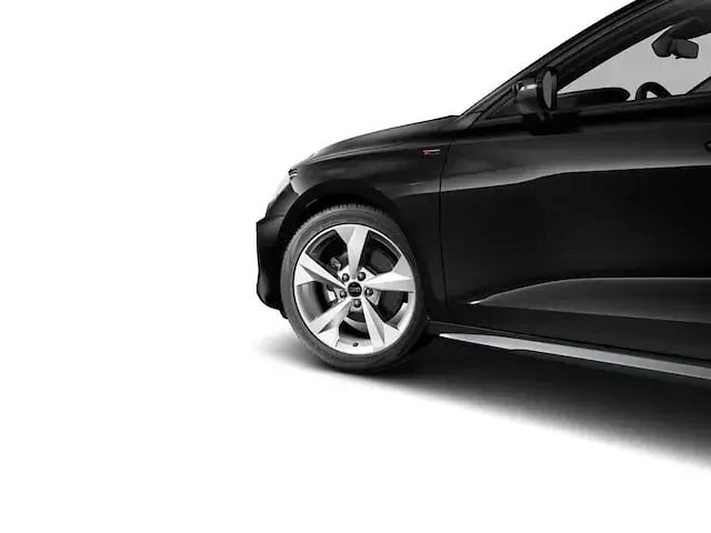 Gebraucht Audi A3 S-Line 150 PS (110 kW) 2025 Mythosschwarz metallic Limousine
