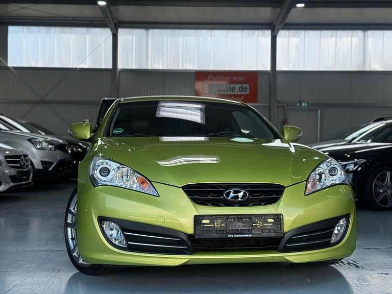 Gebraucht Hyundai Genesis 303 PS (222 kW) 2011 Grün Coupé