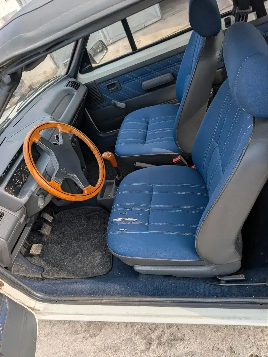 Gebraucht Peugeot 205 60 PS (44 kW) 1989 Weiß Cabrio