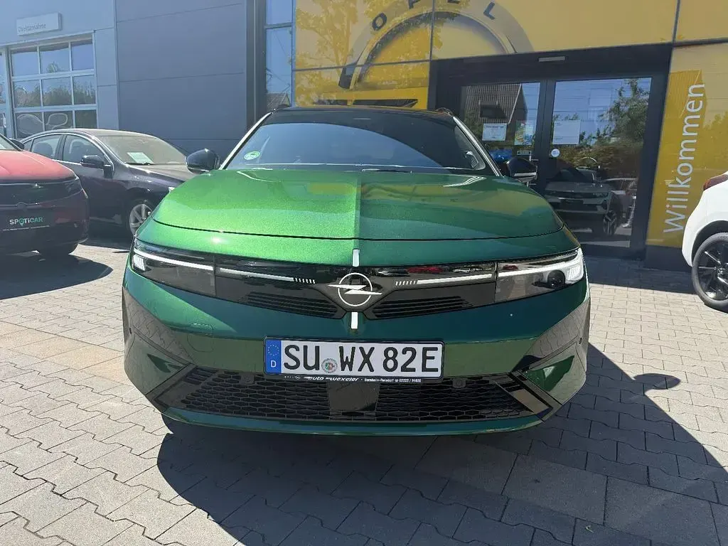 Gebraucht Opel Astra Ultimate 114 kW (156 PS) 2026 Grün Limousine