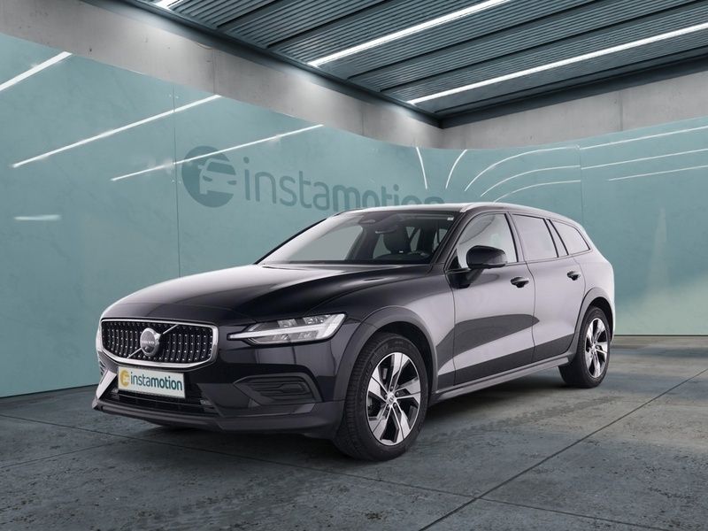 Gebraucht Volvo V60 CC Plus 197 PS (144 kW) 2022 Schwarz Kombi