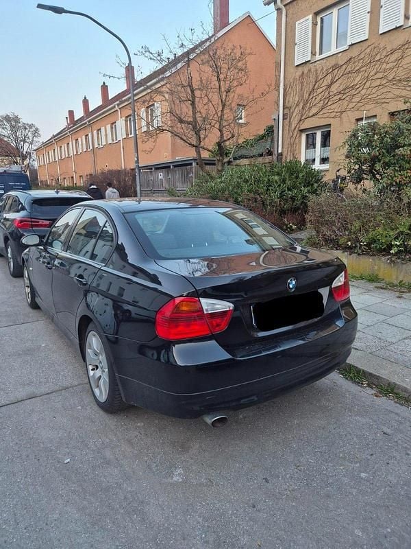 Gebraucht BMW 320 150 PS (110 kW) 2006 Schwarz Limousine