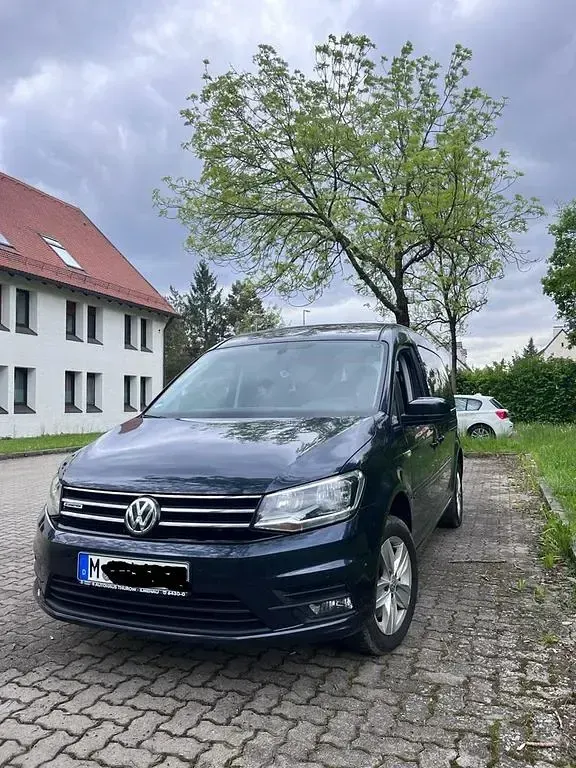 Gebraucht VW Caddy Maxi Highline 102 PS (75 kW) 2016 Blau Van / Kleinbus