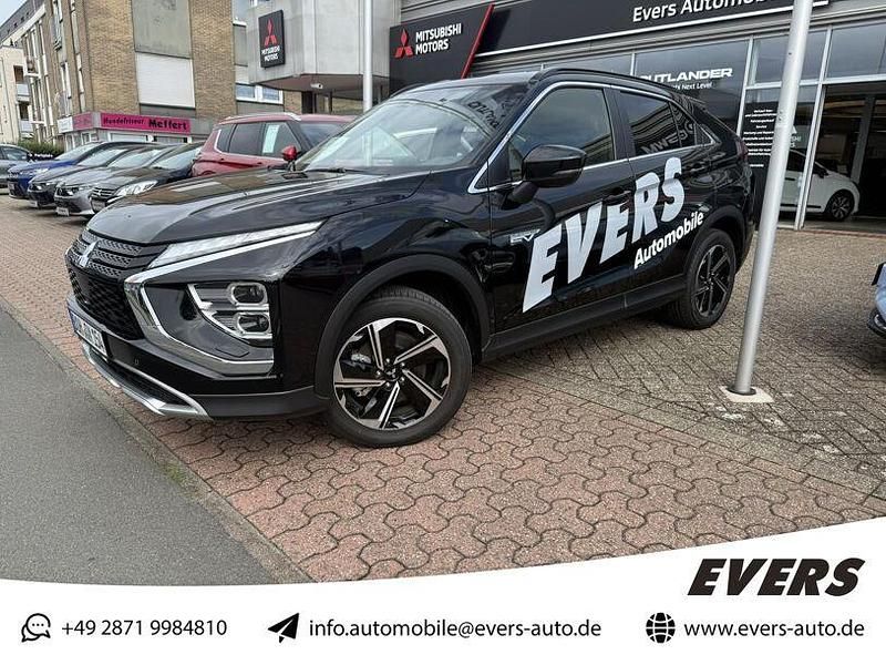 Pantherschwarz Gebraucht 2024 Mitsubishi Eclipse Cross Plus SUV | 25.430 € (Superpreis) - Bild 1/4