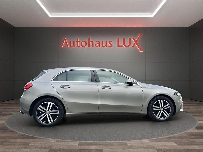 Gebraucht Mercedes A250 224 PS (164 kW) 2019 Silber Limousine