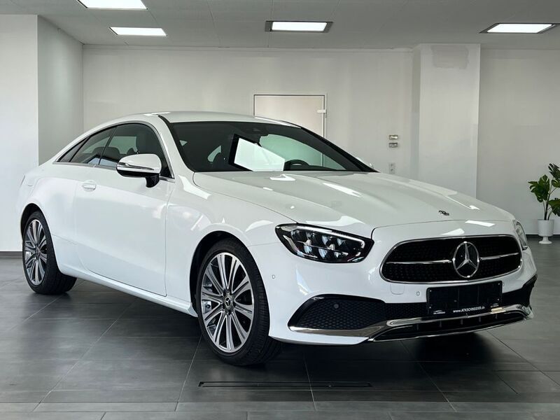 Weiß Gebraucht 2021 Mercedes 200 Coupé | 38.680 € (Superpreis) - Bild 1/4