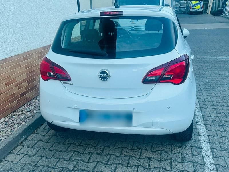 Second-hand Opel Corsa 69 CP (50 kW) 2018 Alb Hatchback